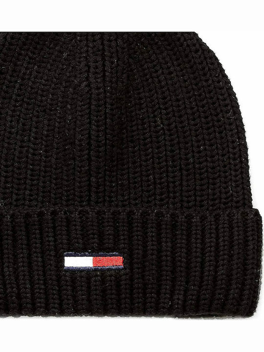 Beanie Beanie with Rib Knit in Black color