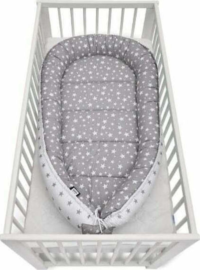 Jukki Baby-Kissen Nest Grau Sterne 120x65cm
