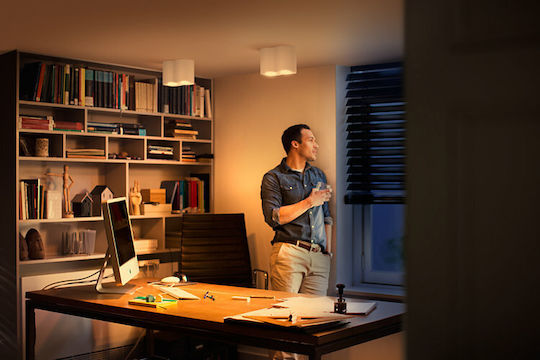 Philips Pillar Doppel Spot mit Fassung GU10 in Weiß Farbe
