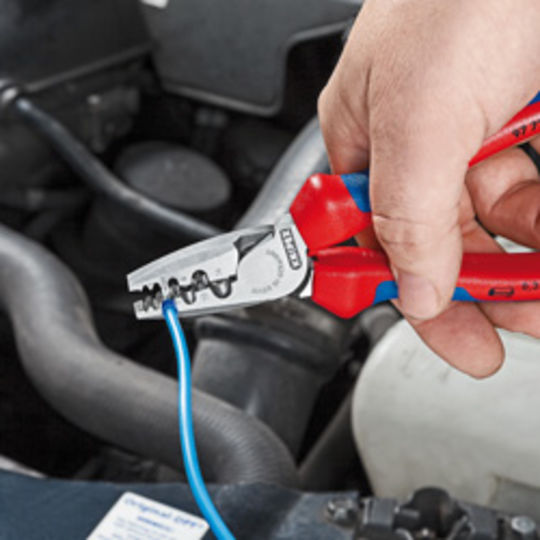 Knipex Crimping Tool Insulated (Length 180mm)