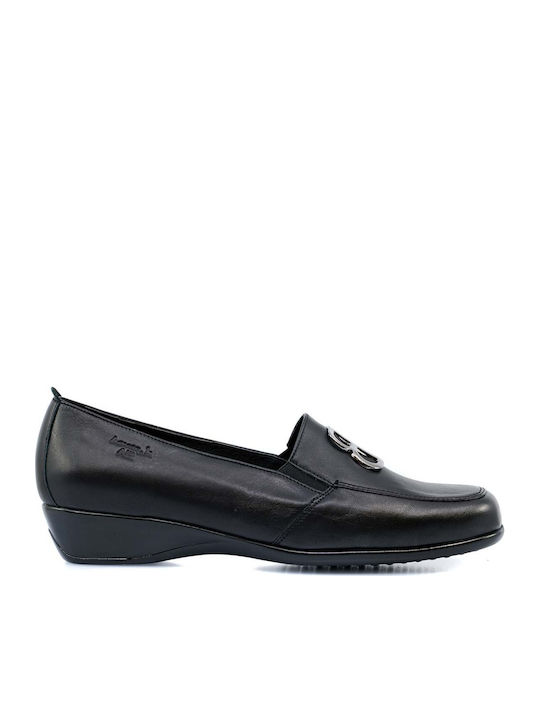 Boxer Leather Women's Loafers in Black Color