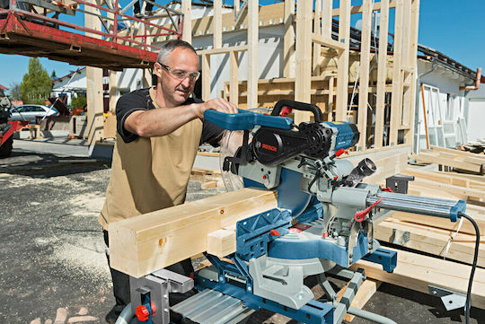 Bosch GCM 12 SDE Professional Kapp- und Gehrungssäge Elektrisch 1800W Schiebesäge Scheibendurchmesser 305mm
