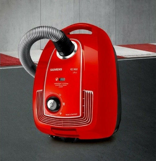 Siemens Iq300 Vacuum Cleaner 750W Bagged 4lt Red