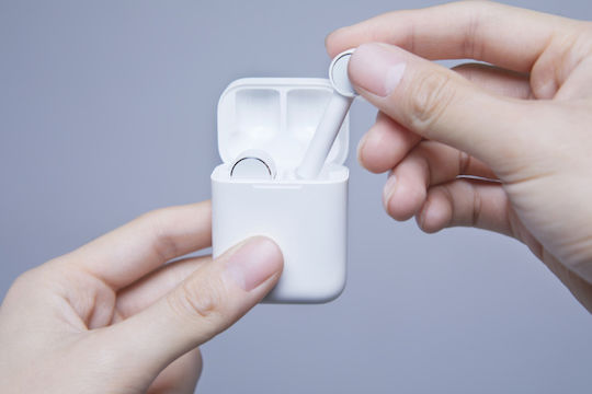 Xiaomi Mi True Wireless Earphones In-ear Bluetooth Handsfree cu Rezistență la Transpirație și Carcasă de Încărcare Alb