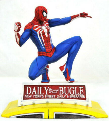 Diamond Select Toys Marvel Spiderman Cu Taxiul Figurină 23cm