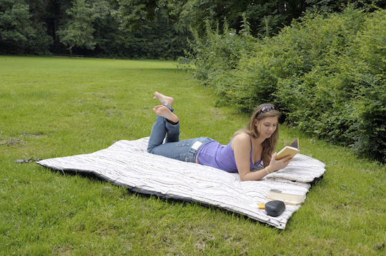 Amazonas Molly Bettdecke Picknickausrüstung 175x135cm Kakaobraun
