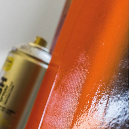 Montana Cans Spray Poloneză Varnish cu Strălucitor Efect Transparent 400ml