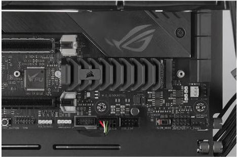 Corsair MP600 Pro XT SSD 1TB τύπου M.2 με σύνδεση PCI Express 4.0 και Ψύκτρα CSSD-F1000GBMP600PXT