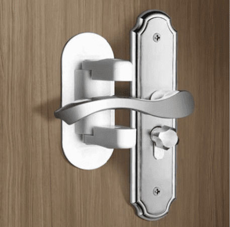 Door Safety Lock made of Plastic in White Color 2pcs