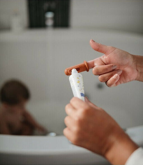 Mushie Set Baby Finger Toothbrushes for 0m+ 2 Pieces Cambridge Blue / Shifting Sand