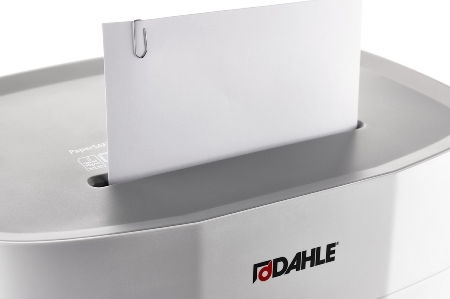 Dahle Cross Cut 15-Sheet CD and Paper Shredder