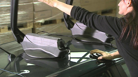 Menabo Aconcagua Bare și suporturi pentru schiuri auto Magnetice Din aluminiu Potrivite pentru 3 perechi de schiuri sau 2 plăci de snowboard