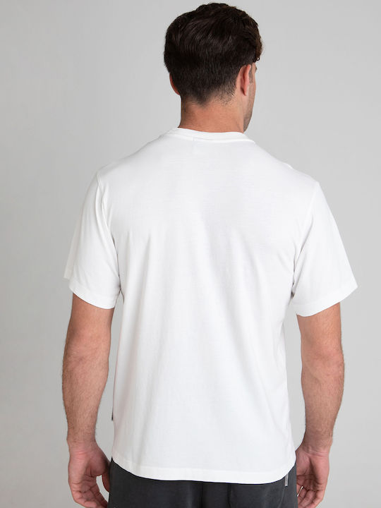 T-shirt White