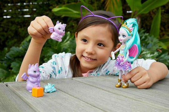 Mattel Royals Кукла Deanna & Семейство Дракони Кукла за 4+ години+ години 15.2см.