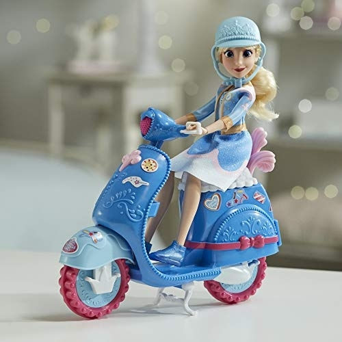 Hasbro Comfy Cinderella Sweet Scooter Doll Vehicle for 5+ years+ Years