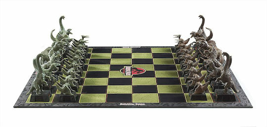The Noble Collection Jurassic Park Chess Set Σκάκι με Πιόνια 47x47cm