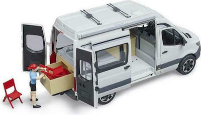 Bruder Mercedes Sprinter Camper White with Figurine & Accessories Spielzeugauto für 3++ Jahre