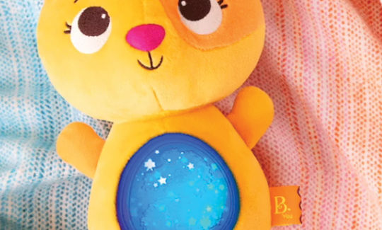 B.Toys Παιχνίδι Ύπνου Twinkle Tummies από Ύφασμα με Φως για Νεογέννητα