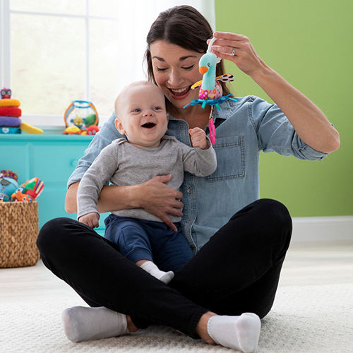 Lamaze Anhänger Spielzeug für Auto mit Beißring Sierra der Schwan für 0++ Monate