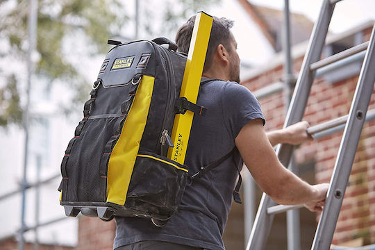Stanley FatMax Τσάντα Πλάτης Τροχήλατη Αδιάβροχη Μαύρη 5lt