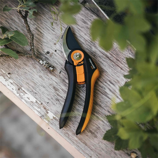 Fiskars Plus SmartFit Bypass Pruner P541 Ножица за подрязване с Максимален Диаметър на Рязане 24мм
