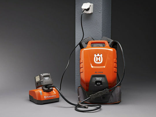 Husqvarna Tool Battery Charger 36V Lithium QC330