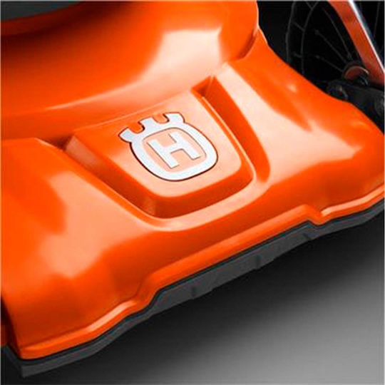 Husqvarna LC 140P Косачка за трева Бензинов