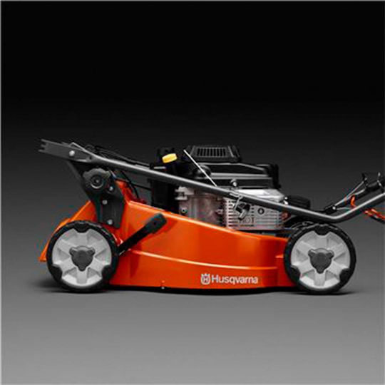 Husqvarna LC 151S Autopropulsată Mașină de tuns iarba Benzină 3.6hp/166cc