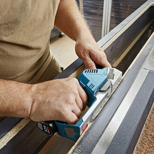 Bosch GHO 12V-20 Professional Rabota 12V Solo cu Sistem de Aspirație