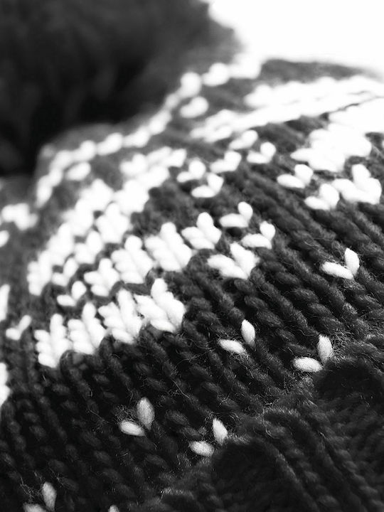 Snowstar Ribbed Beanie Cap Black