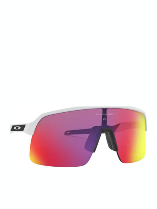 Oakley Sutro Lite Мъжки Слънчеви Очила с Бяла Пластмасова Рамка и Лилови Огледални Стъкла