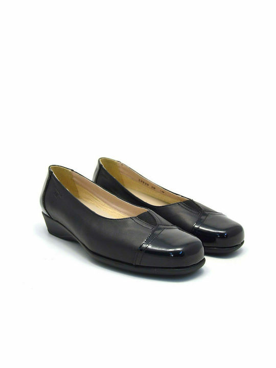 Boxer Leather Women's Loafers in Black Color