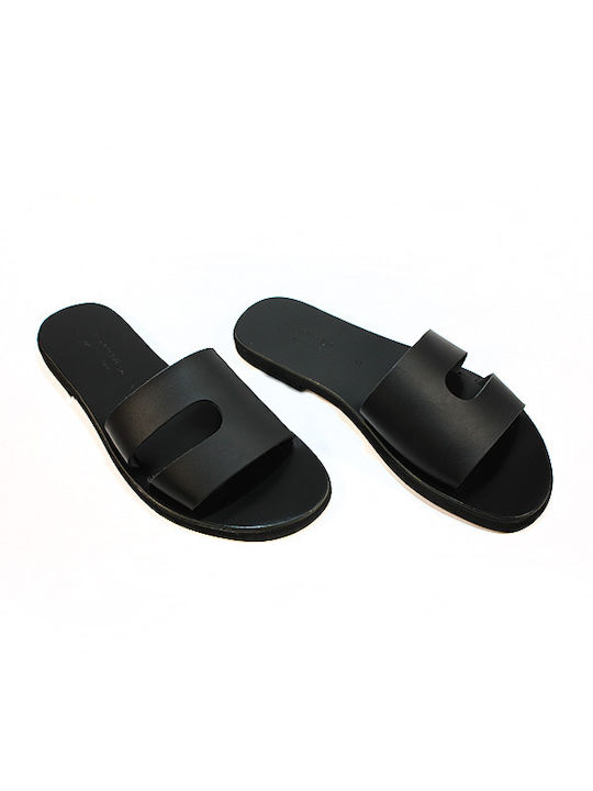 Women's leather sandals in black color