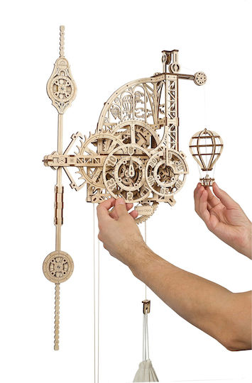 Ugears Bau- und Konstruktionsspielzeug Holz Konstruktionshängendes Pendeluhr