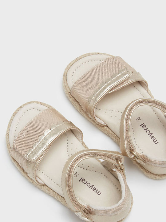Mayoral Weiche Sohlenschuhe für Babys Gold Sandalen