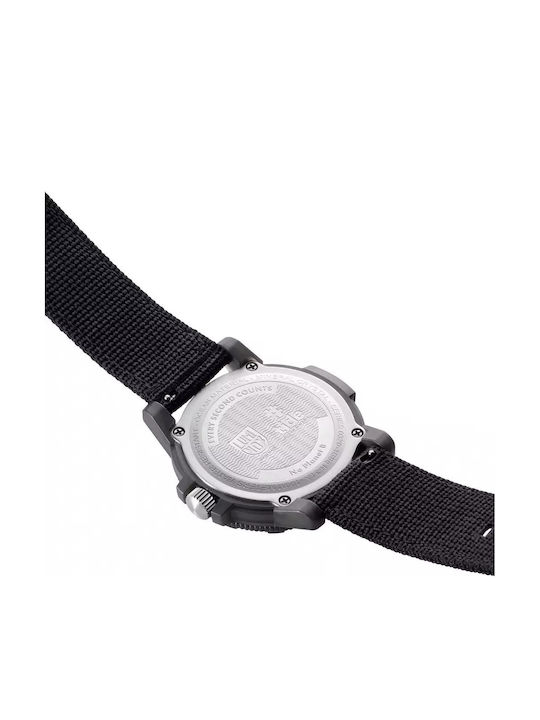 Luminox Ρολόι Μπαταρίας με Υφασμάτινο Λουράκι Luminox Ρολόι Μπαταρίας με Υφασμάτινο Λουράκι