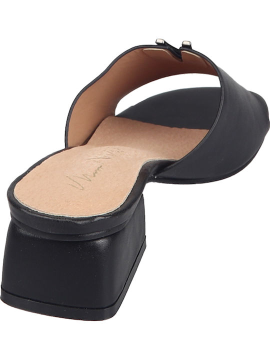 Mules with Chunky Low Heel in Black Color