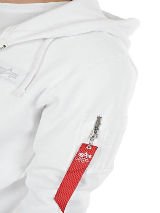 Kapuzenschal mit Weißer Jacke