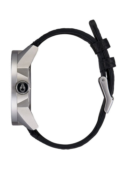 Nixon Corporal Uhr Batterie mit Lederarmband Nixon Corporal Uhr Batterie mit Lederarmband