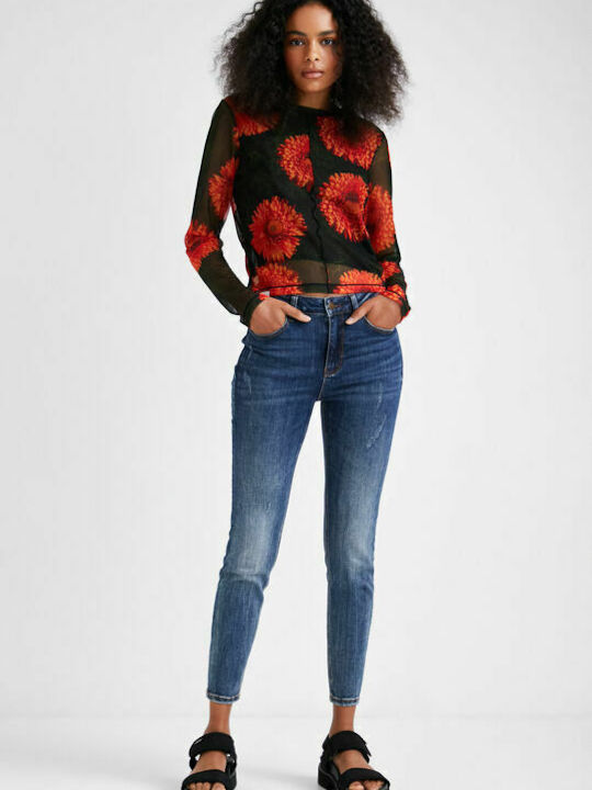 Blugi de damă cu croială skinny