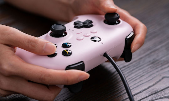 8Bitdo Ultimate Жичен Контролер за Xbox One / Xbox Series Пастелнорозов