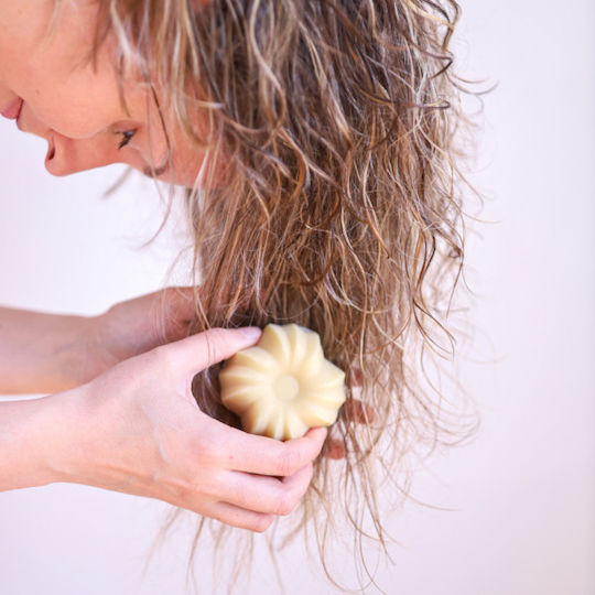 Lamazuna Solid Shampoo Scotch Pine Essential Oil Στέρεο Σαμπουάν για Όλους τους Τύπους Μαλλιών 55gr