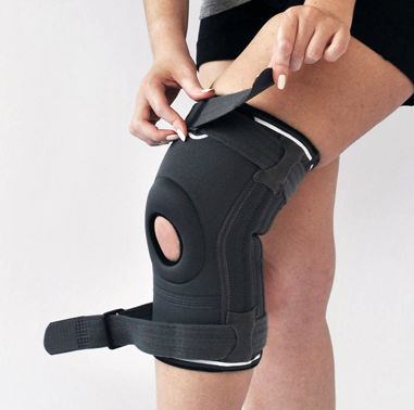 2S Paramedical 10.04.031 Knee Brace Neoprene with Hole