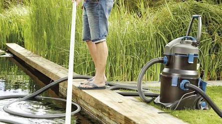 Oase PondoVac 5 Electric Pool Vacuum