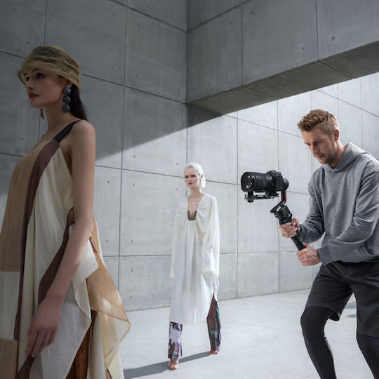 DJI RS 3 Gimbal Stabilizer Combo