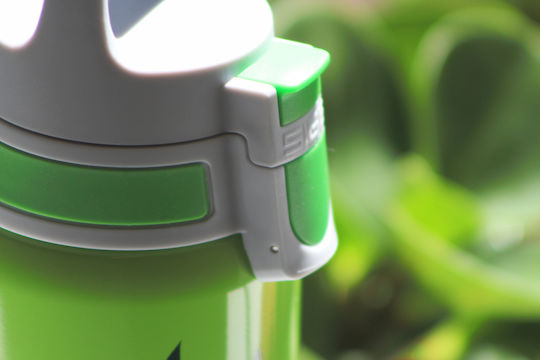 Sigg Shield One Jungle Kids Water Bottle Stainless Steel Non Spill Green 500ml