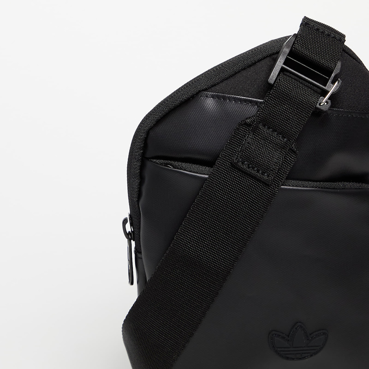 Adidas Rifta Sacoche Î¤ÏÎ±Î½ÏÎ¬ÎºÎ¹ ÎÎ­ÏÎ·Ï ÎÎ±ÏÏÎ¿ HK9649 | Skroutz.gr