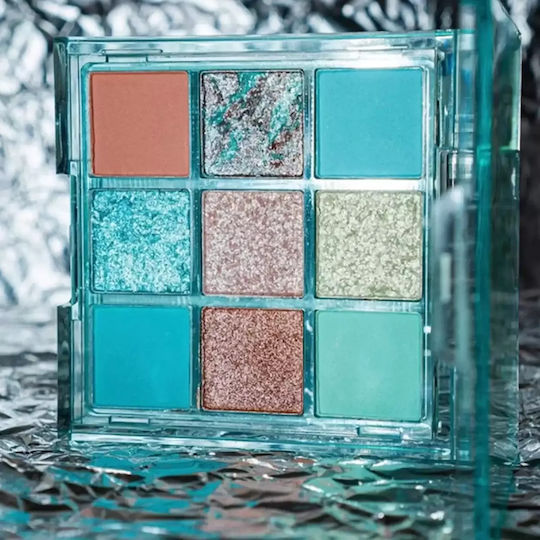 W7 Cosmetics Soft Hues Eye Shadow Palette in Solid Form Aquamarine 8.1gr