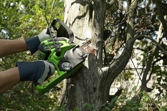Greenworks G40CS30II Gasoline Chainsaw 2.6kg with 30cm Blade and Easy Start