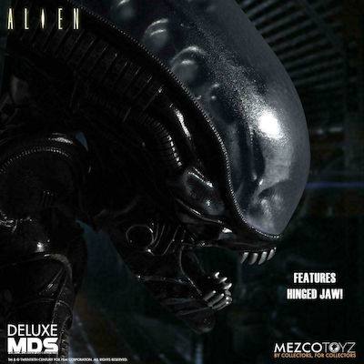 Mezco Toys Alien: Xenomorph Deluxe Action Figure height 18cm